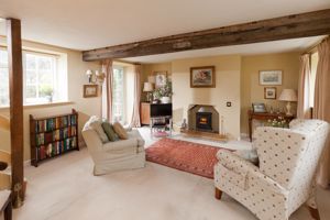 Sitting Room- click for photo gallery